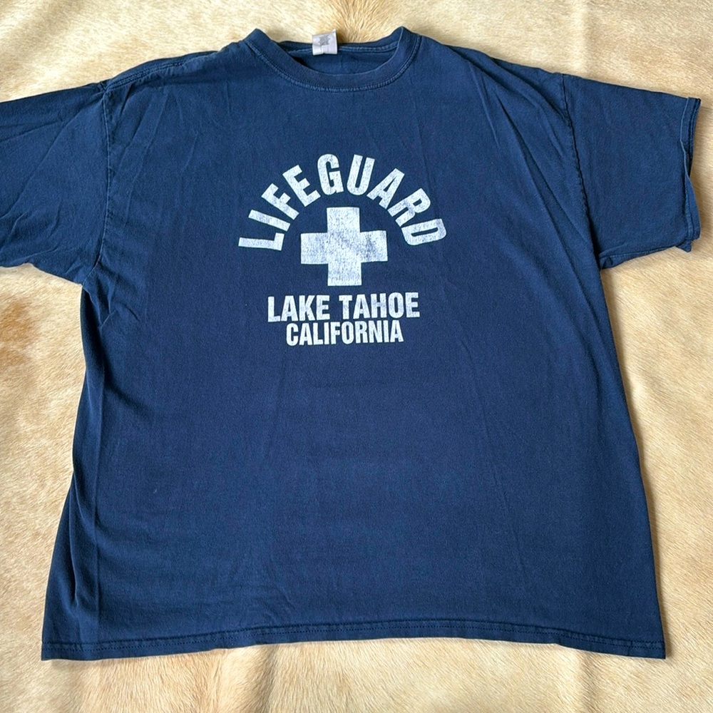Mens WORN “LIFEGUARD Lake Tahoe California” Graphic Short Sleeve Navy T-Shirt